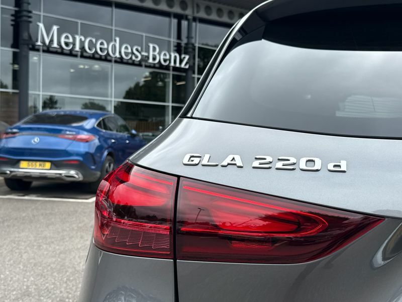 Mercedes-Benz GLA Class Ultra, B4 Mild Hybrid, Dark #15