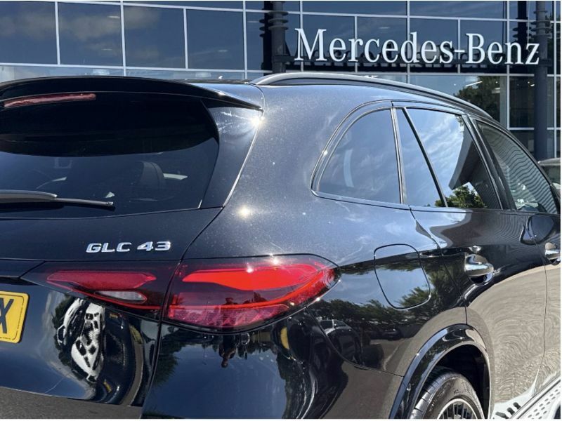 Mercedes-Benz GLC Class 300 4Matic Amg Line Prem Pan 9G-tronic 2026 Black #15