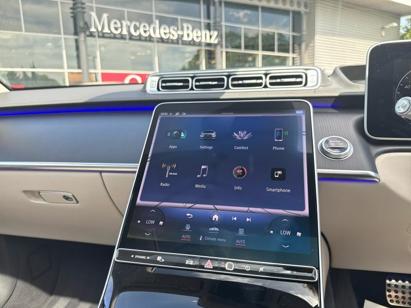 Mercedes-Benz S Class 3.0 S580le V6 28.6Kwh Amg Line Premium Plus G-tr White #24