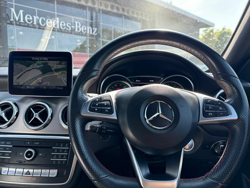 Mercedes-Benz GLA Class 1.6 Gla200 Amg Line Suv 7G-dct Euro 6 Red #23