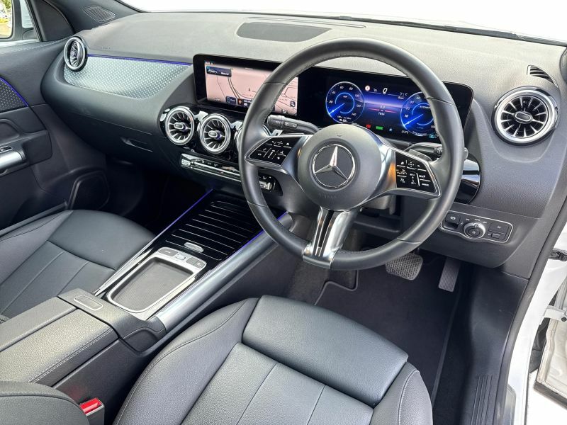Mercedes-Benz EQA Suv White #5