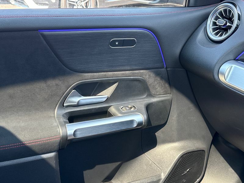 Mercedes-Benz EQB 300 66.5Kwh 228 Bhp Amg Line Premium Nq Black #19