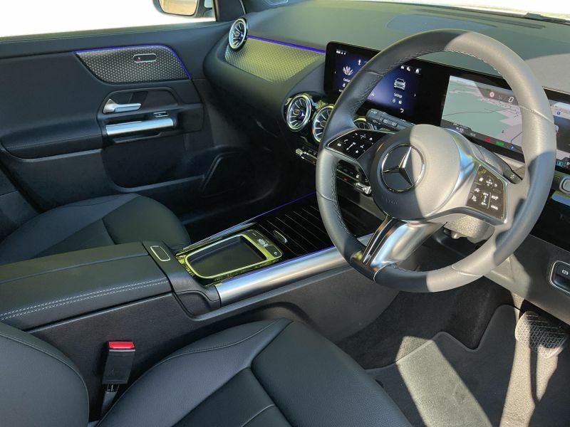 Mercedes-Benz EQA Suv White #5