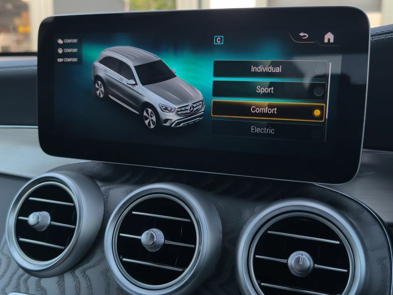 Mercedes-Benz GLC Class 2.0 Glc300e 13.5Kwh Amg Line G-tronic 4Matic Euro Black #42