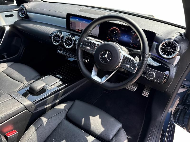 Mercedes-Benz CLA Class Saloon Blue #5