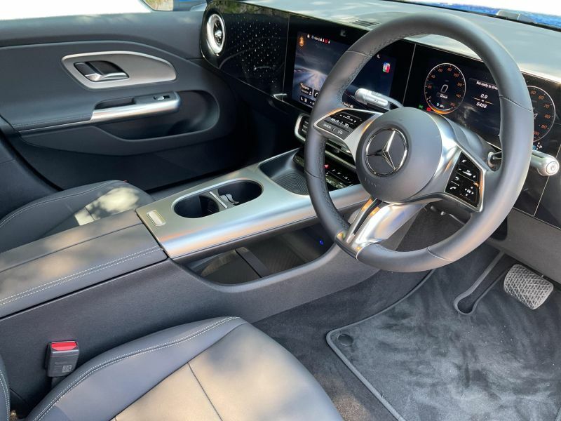 Mercedes-Benz CLA Class Saloon Blue #5