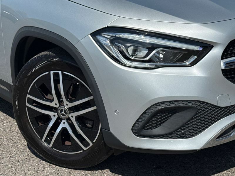 Mercedes-Benz GLA Class Amg Line Black #17