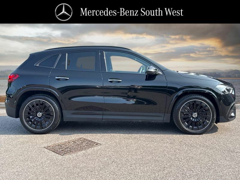 Mercedes-Benz GLA Class Suv Black #3