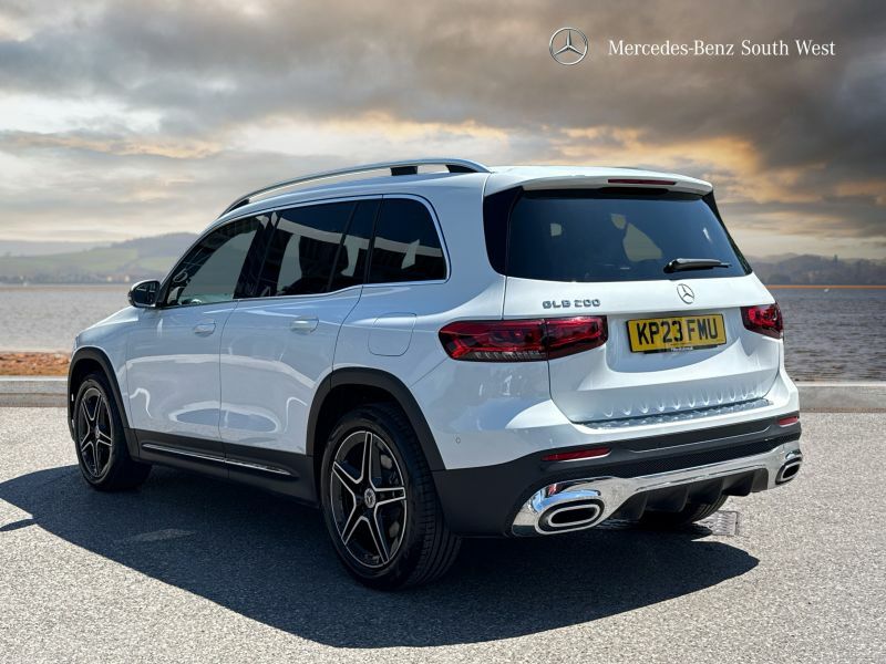 Mercedes-Benz GLB Class Glb 200 Amg Line Executive A White #2