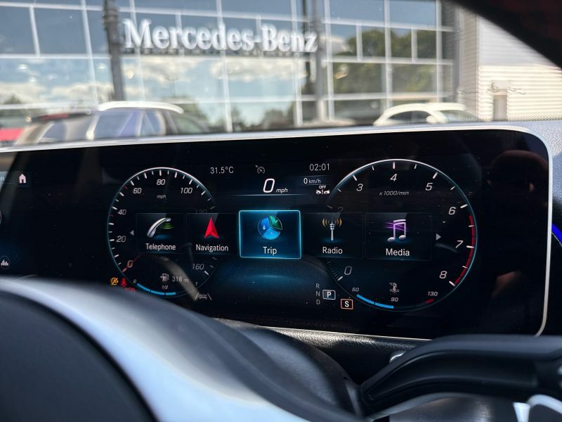Mercedes-Benz GLB Class 200 Amg Line Executive Blue #30