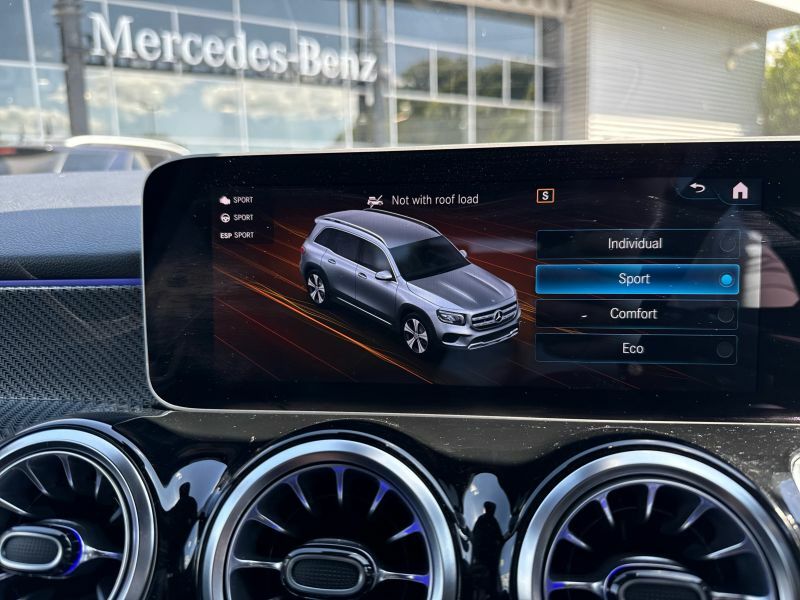 Mercedes-Benz GLB Class 200 Amg Line Executive Blue #29