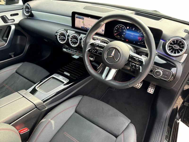 Mercedes-Benz A Class A200 Amg Line Executive Black #5