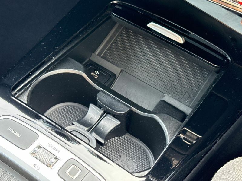 Mercedes-Benz A Class A200 Amg Line Executive Black #23