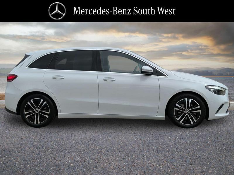 Mercedes-Benz B Class Hatchback White #3