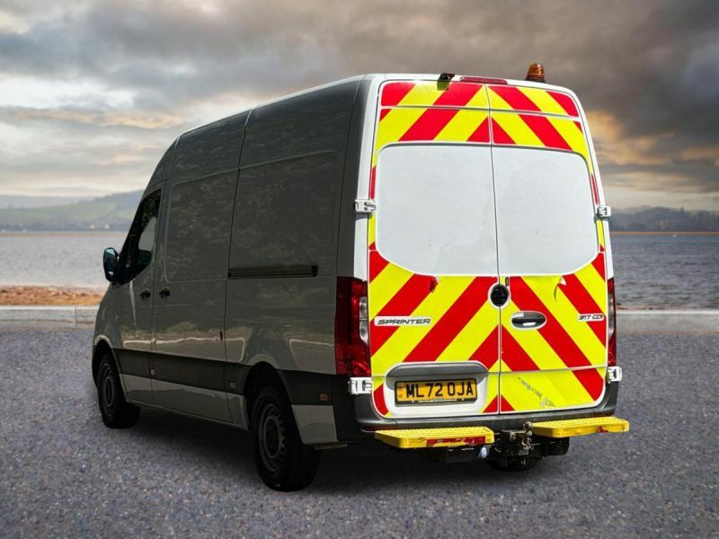 Mercedes-Benz Sprinter 2.0 317 Cdi Progressive Rwd L2 H2 Euro 6 S S White #2