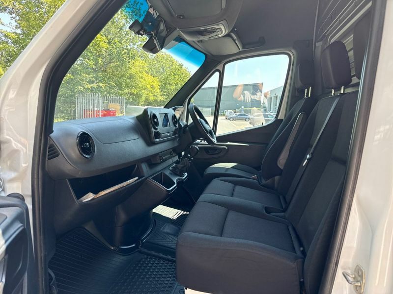 Mercedes-Benz Sprinter 2022 2.0 315 Cdi Progressive Panel Van Silver #16