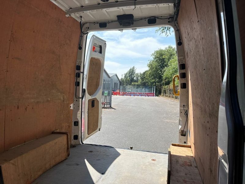 Mercedes-Benz Sprinter 2022 2.0 315 Cdi Progressive Panel Van Silver #13
