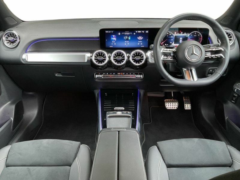Mercedes-Benz GLB Class Glb 220D 4Matic Amg Line Executive 8G-tronic White #7