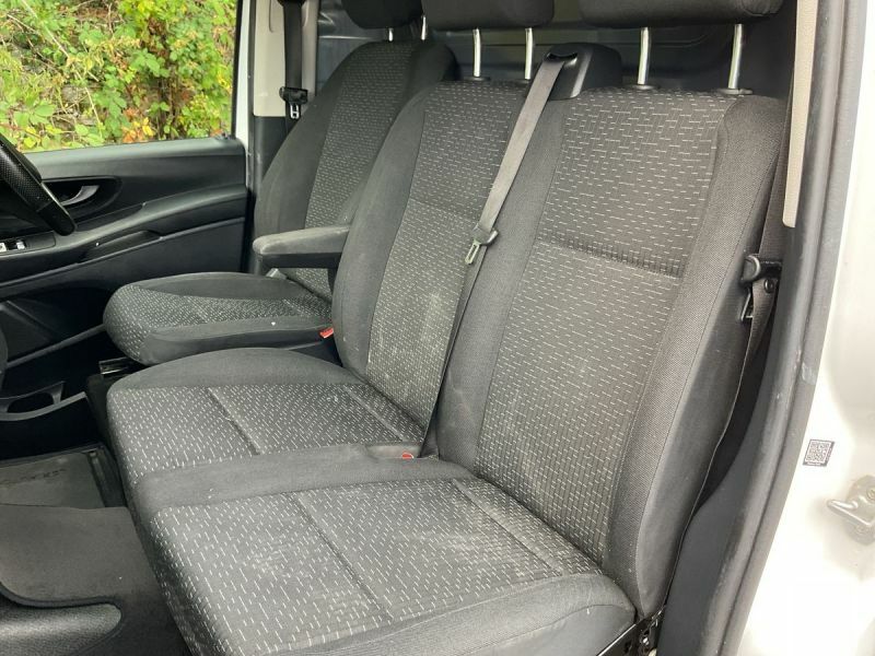 Mercedes-Benz Vito 2L Progressive White #29