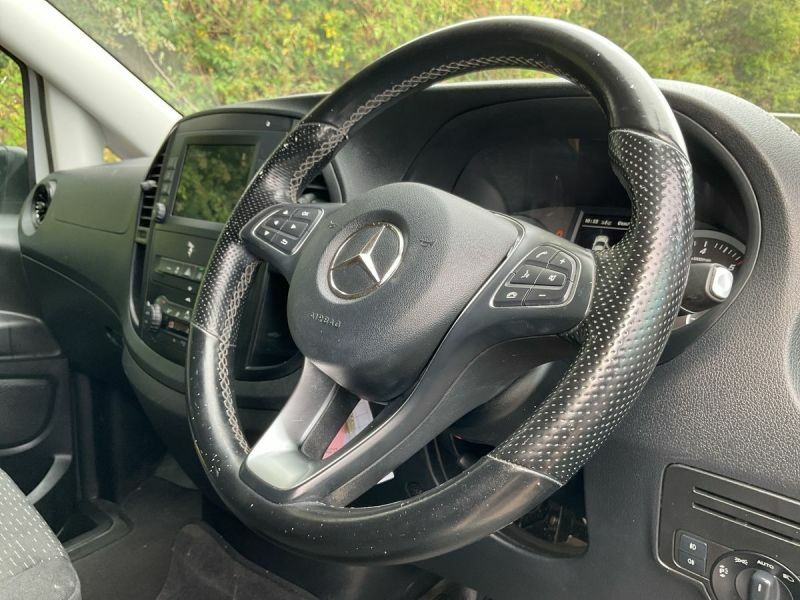 Mercedes-Benz Vito 2L Progressive White #34