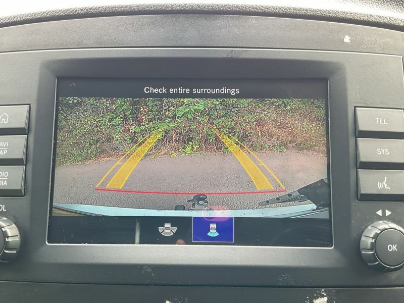 Mercedes-Benz Vito 2L Progressive White #32