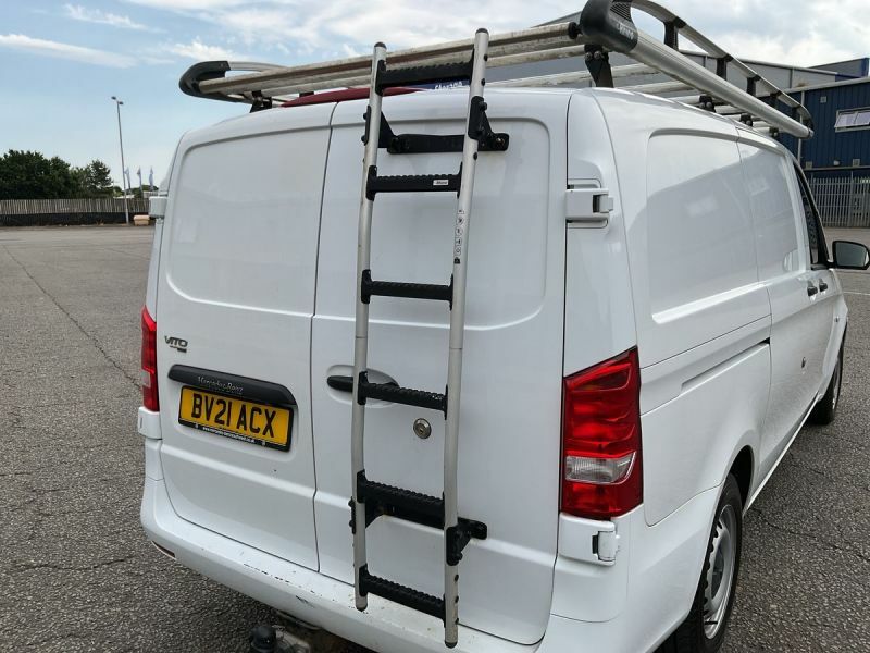 Mercedes-Benz Vito 2L Progressive White #13