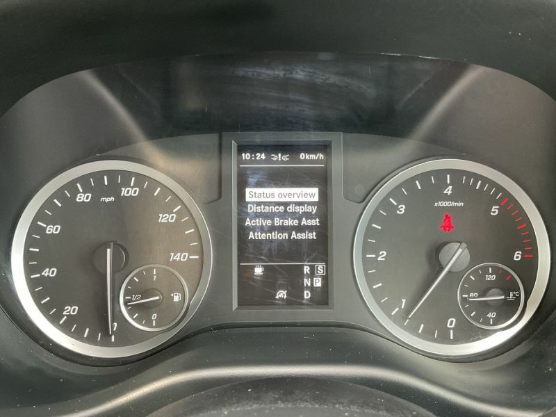 Mercedes-Benz Vito 2L Progressive White #40