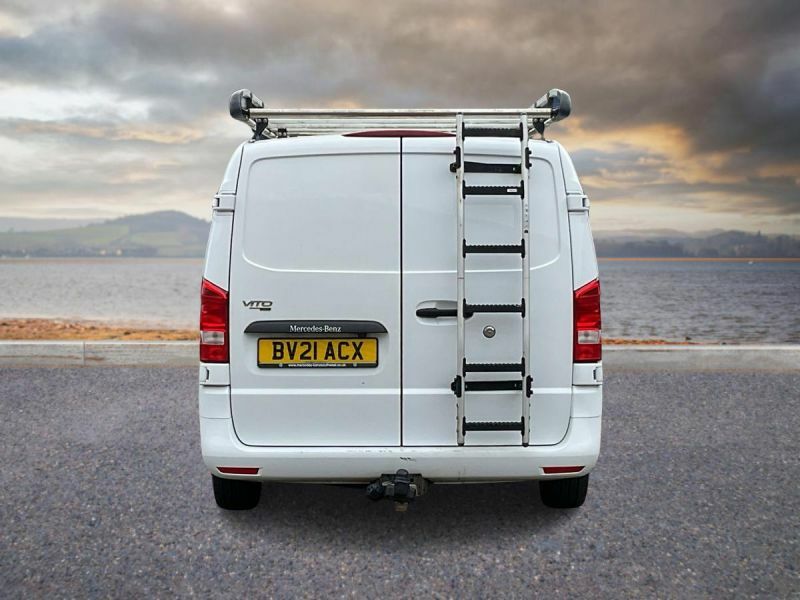 Mercedes-Benz Vito 2L Progressive White #8