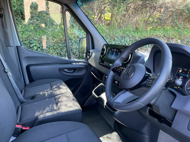 Mercedes-Benz Sprinter 2.0 315 Cdi Pro G-tronic Rwd L3 H2 Euro 6 S S Blue #5