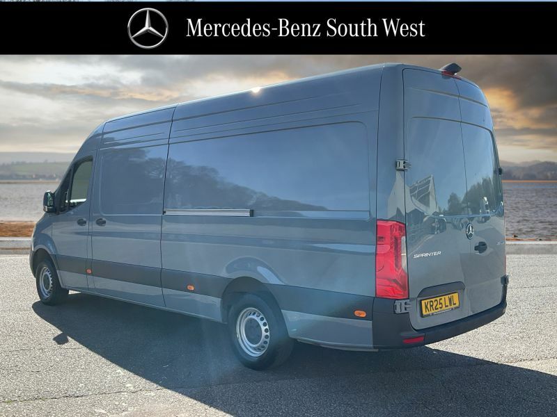 Mercedes-Benz Sprinter 2.0 315 Cdi Pro G-tronic Rwd L3 H2 Euro 6 S S Blue #2