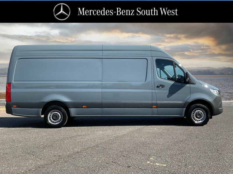 Mercedes-Benz Sprinter 2.0 315 Cdi Pro G-tronic Rwd L3 H2 Euro 6 S S Blue #3