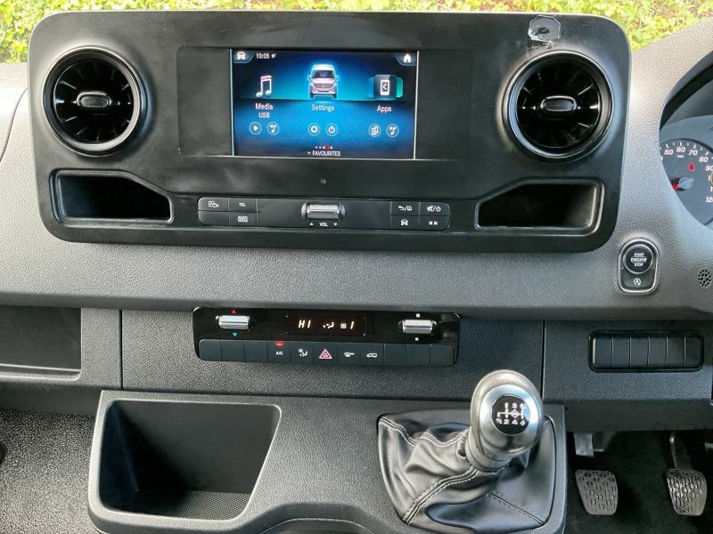 Mercedes-Benz Sprinter 2L 2.0 315 Cdi Premium Panel Van Silver #7