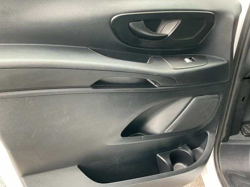 Mercedes-Benz Vito Minibus Black #27