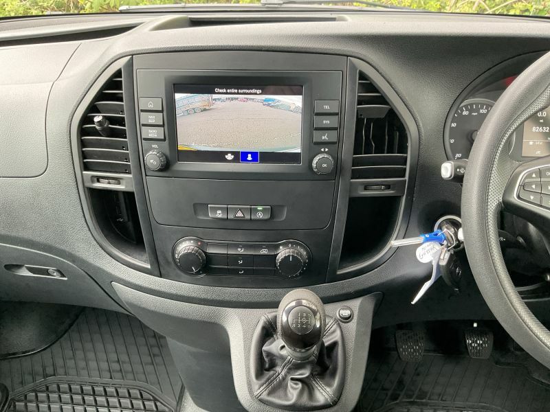 Mercedes-Benz Vito Minibus Black #7