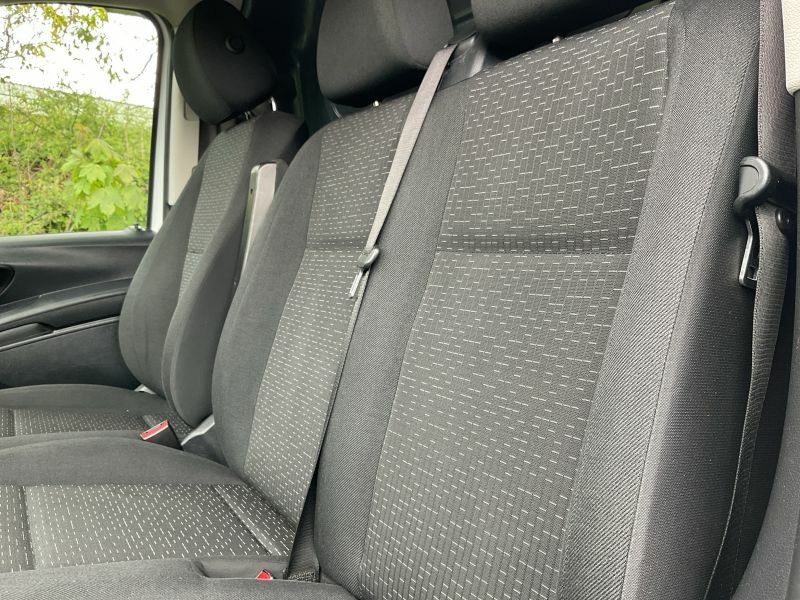 Mercedes-Benz Vito Minibus Black #32