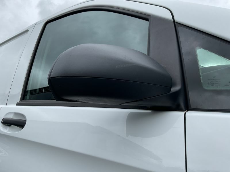 Mercedes-Benz Vito Minibus Black #18