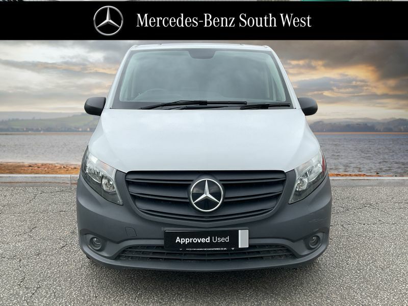Mercedes-Benz Vito Minibus Black #11