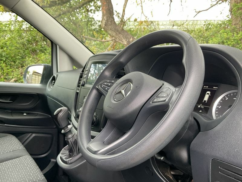 Mercedes-Benz Vito Minibus Black #39
