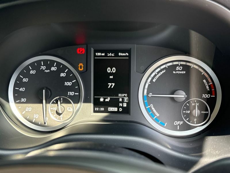 Mercedes-Benz eVito 100Kwh Premium Tourer Double Cab Silver #21