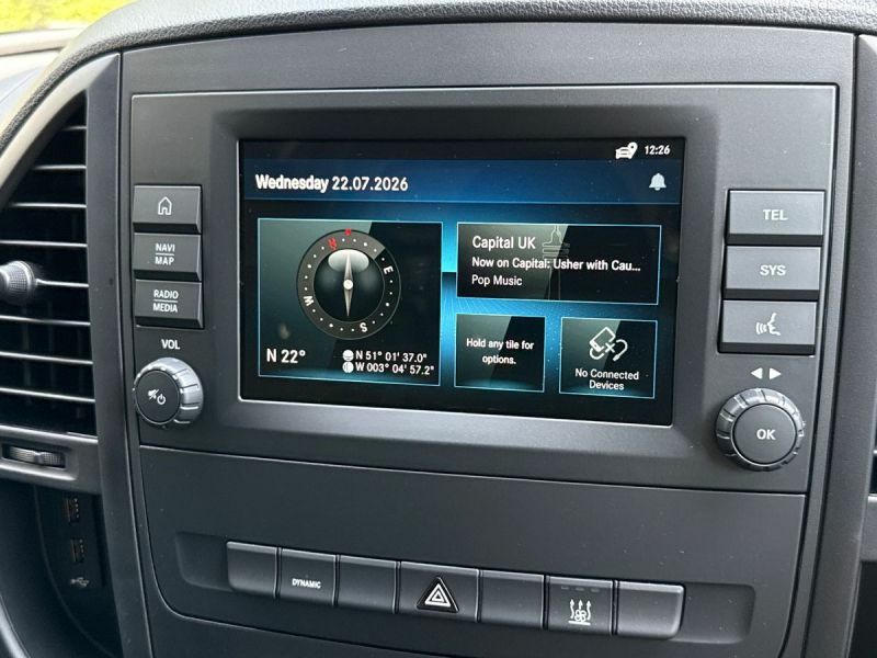 Mercedes-Benz eVito 100Kwh Premium Tourer Double Cab Silver #32