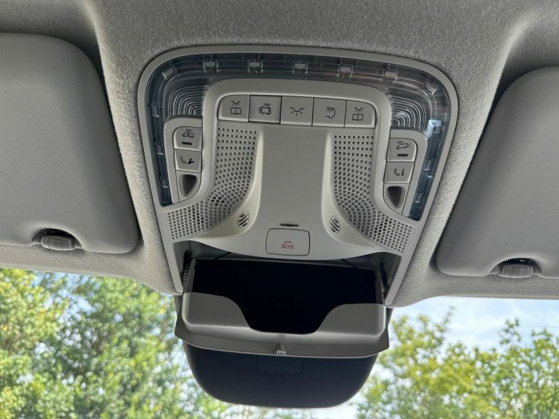 Mercedes-Benz eVito 100Kwh Premium Tourer Double Cab Silver #26