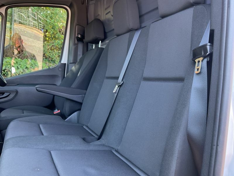 Mercedes-Benz Sprinter 3.5T H2 Pro Van 9G-tronic Blue #36