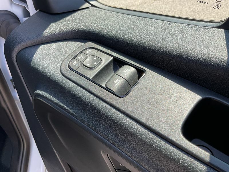 Mercedes-Benz Sprinter 3.5T H2 Pro Van 9G-tronic Blue #21