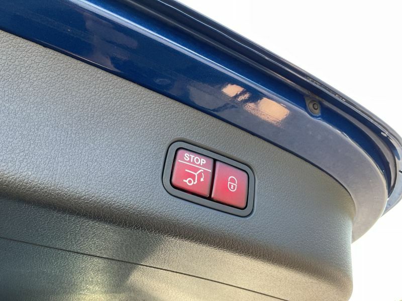Mercedes-Benz GLC Class Glc 300 Amg Line Premium De 4M A Blue #29