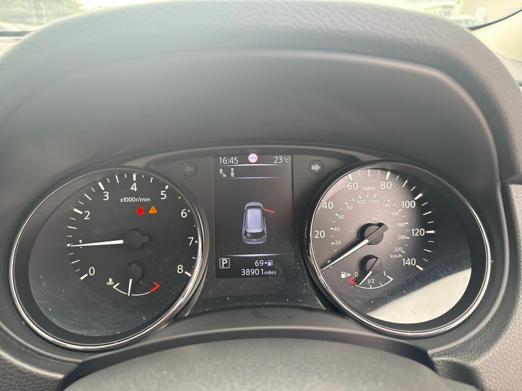 Nissan X-Trail 1.7 Dci 150 Bhp N-connecta 2Wd #24