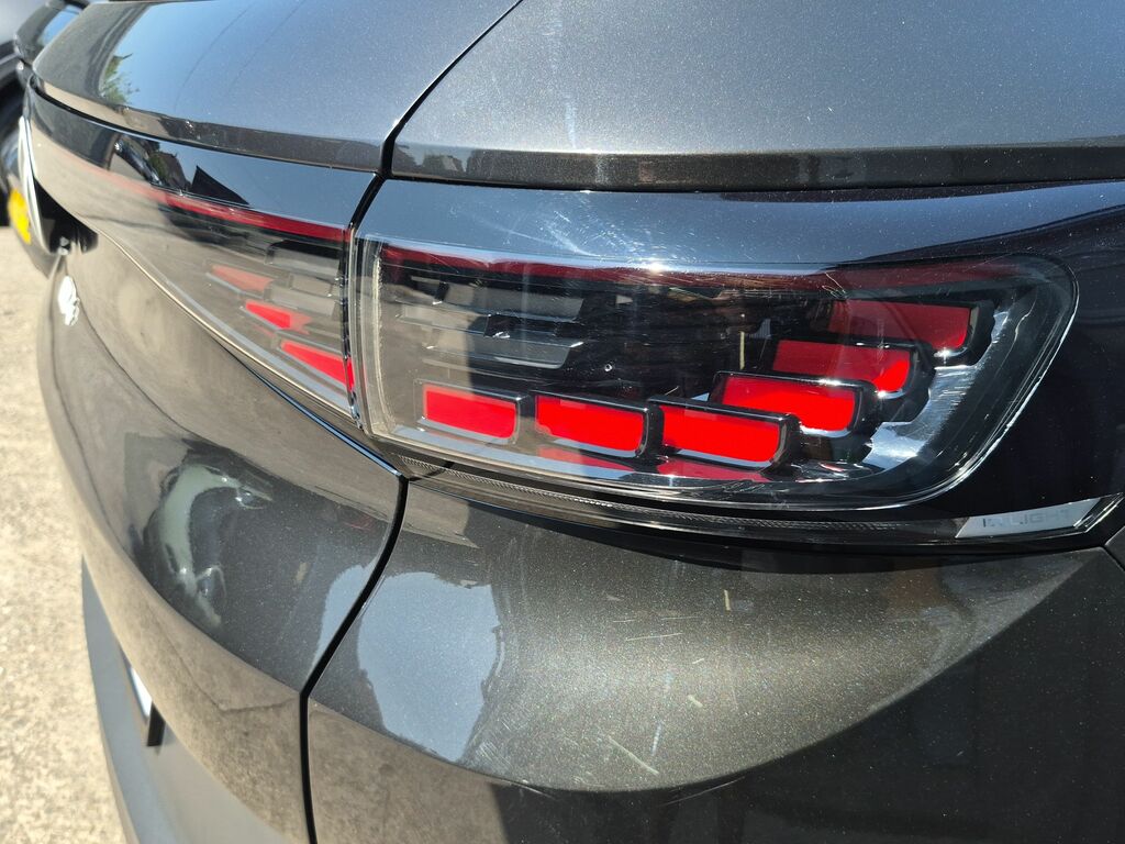 Volkswagen ID.4 150Kw Family Pro Performance 77Kwh Grey #23
