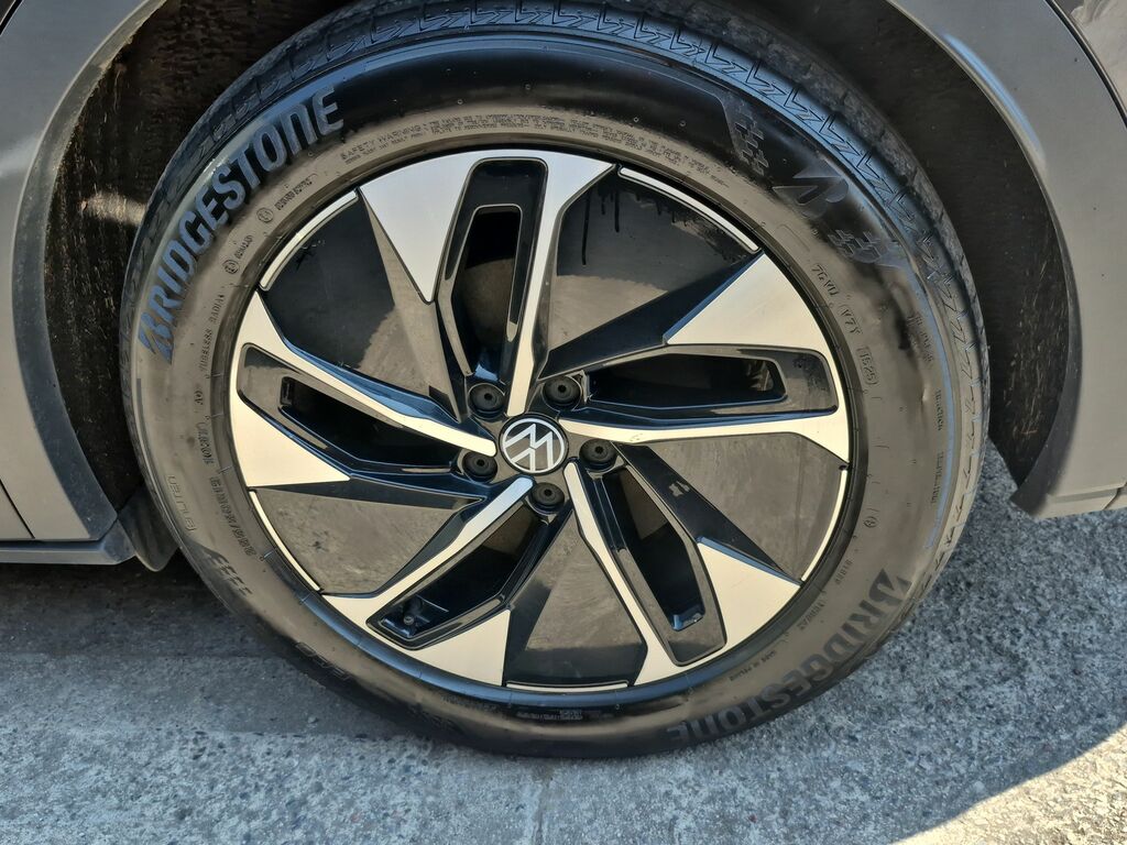 Volkswagen ID.4 150Kw Family Pro Performance 77Kwh Grey #15