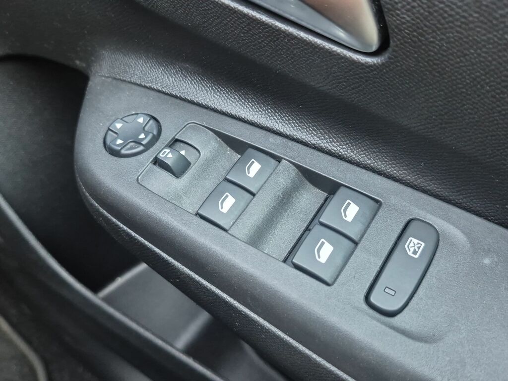 Vauxhall Corsa-e Elite Nav Orange #43
