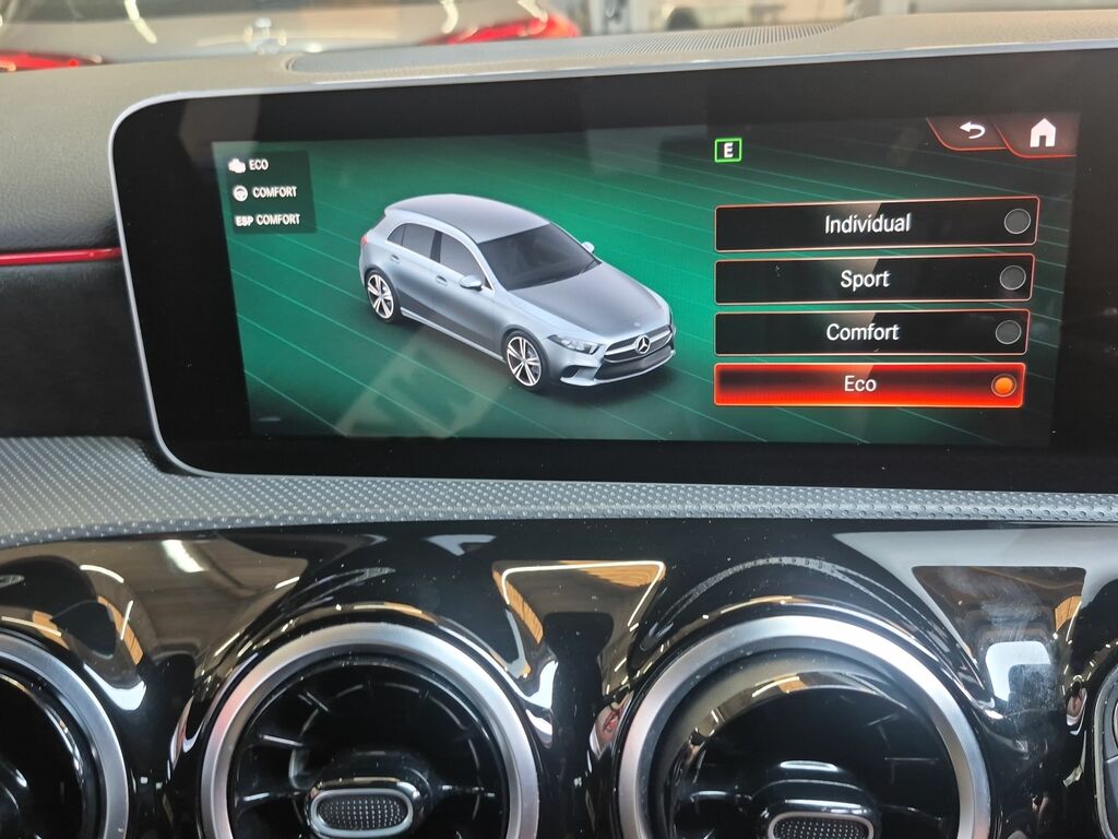 Mercedes-Benz A Class A 180 Amg Line Executive D White #26