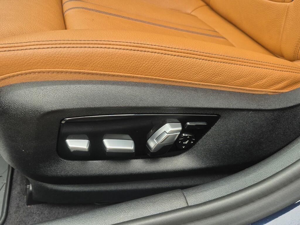 BMW 5 Series M Sport Blue #17